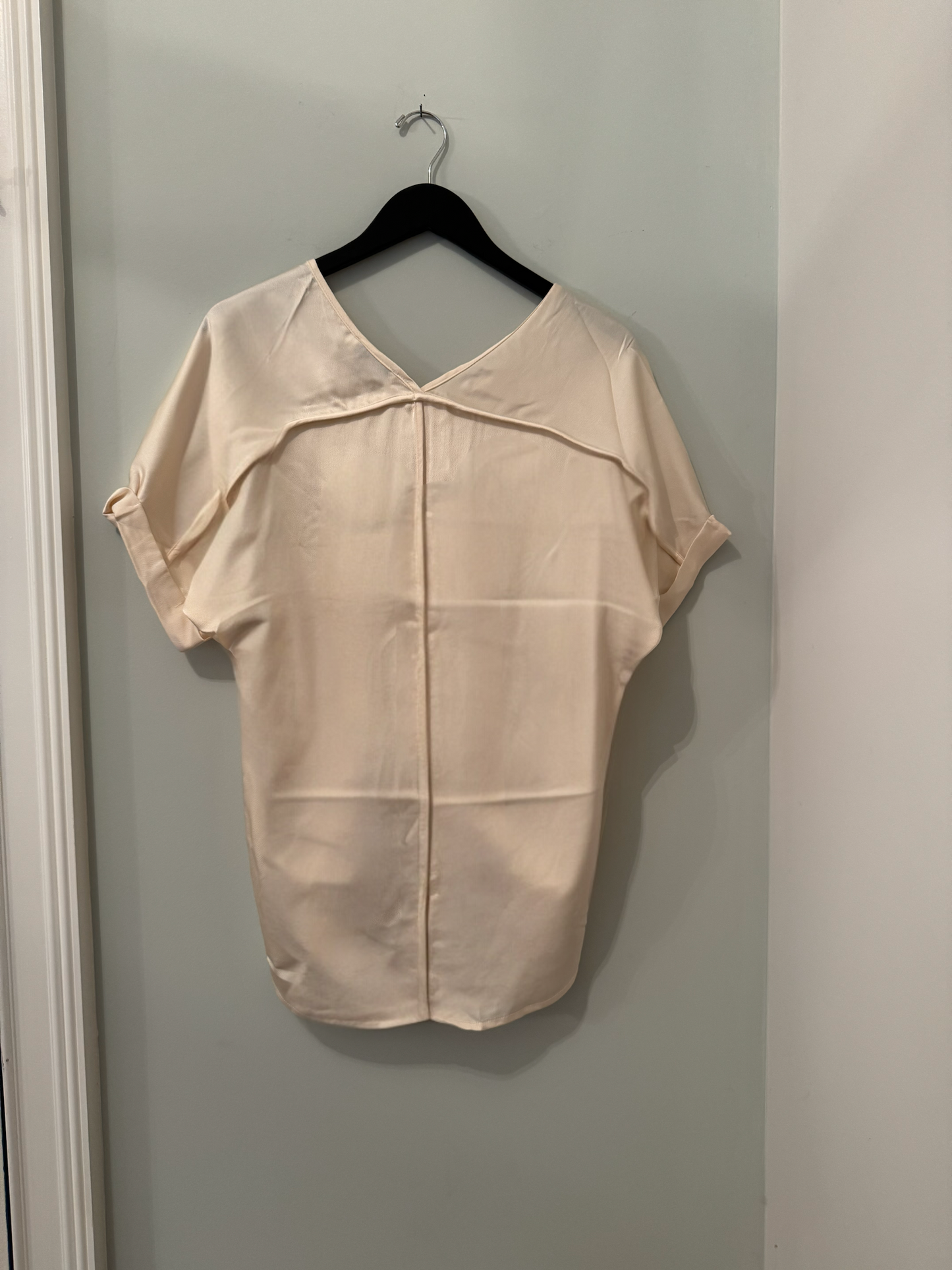 0040 Satin T-Shirt