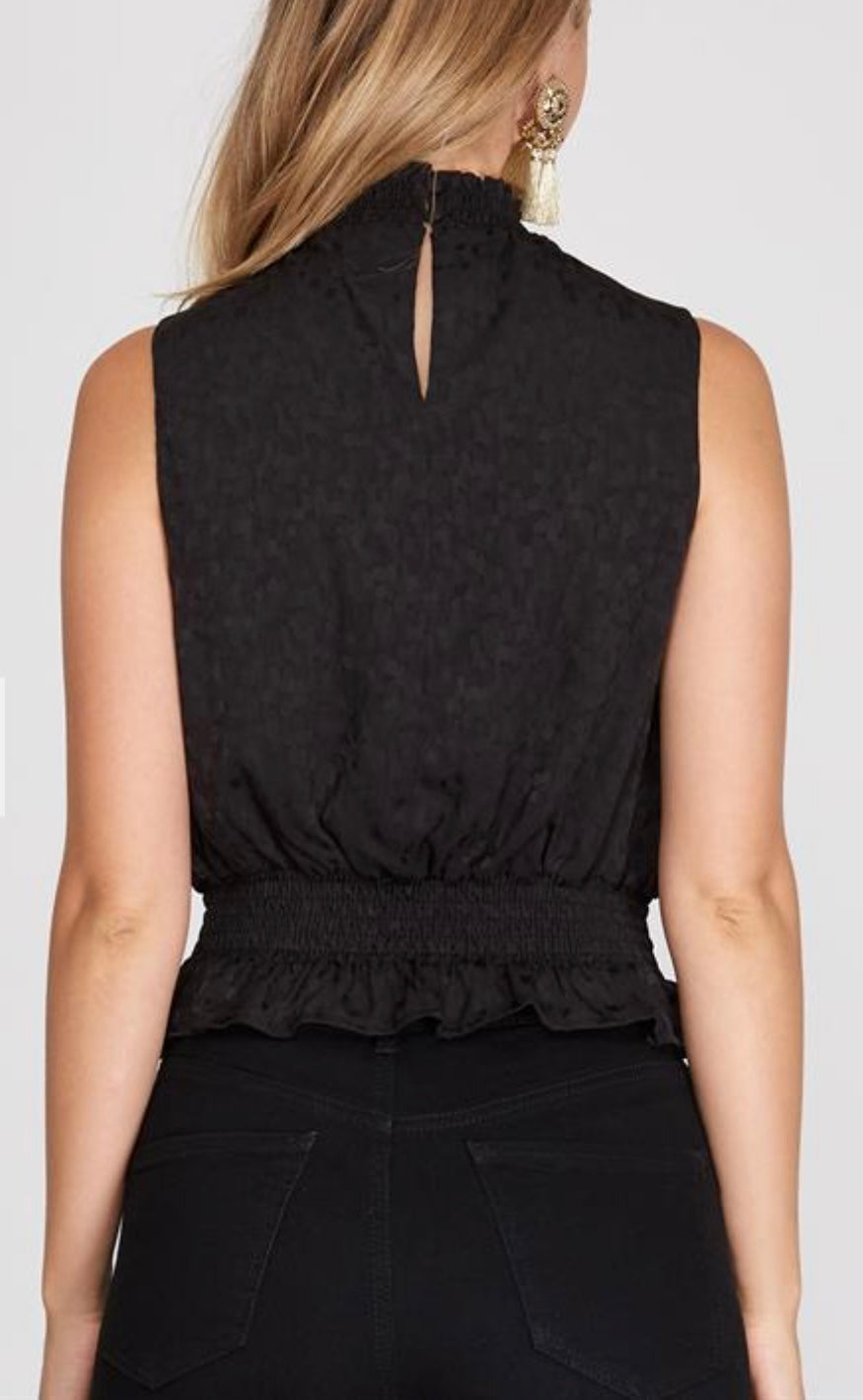 0636 Sleeveless Satin Top