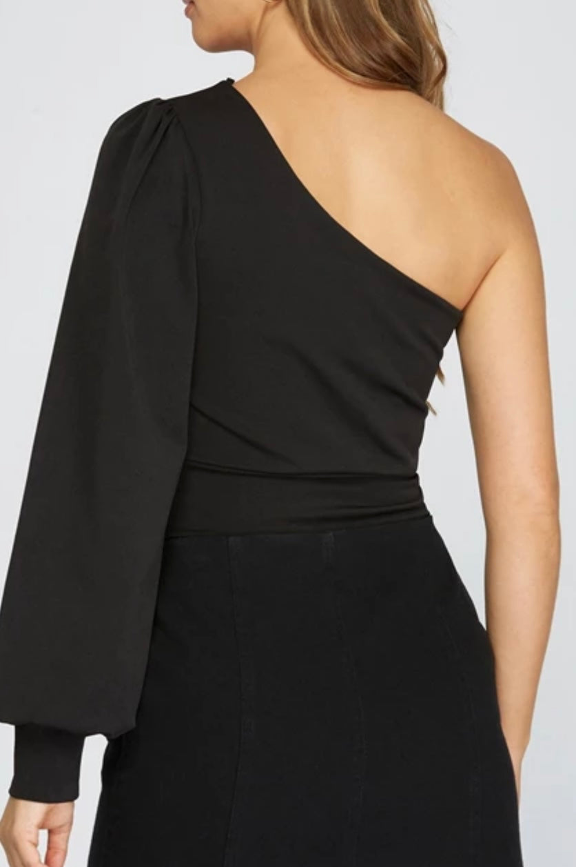 0043 Long Sleeve One Shoulder Top