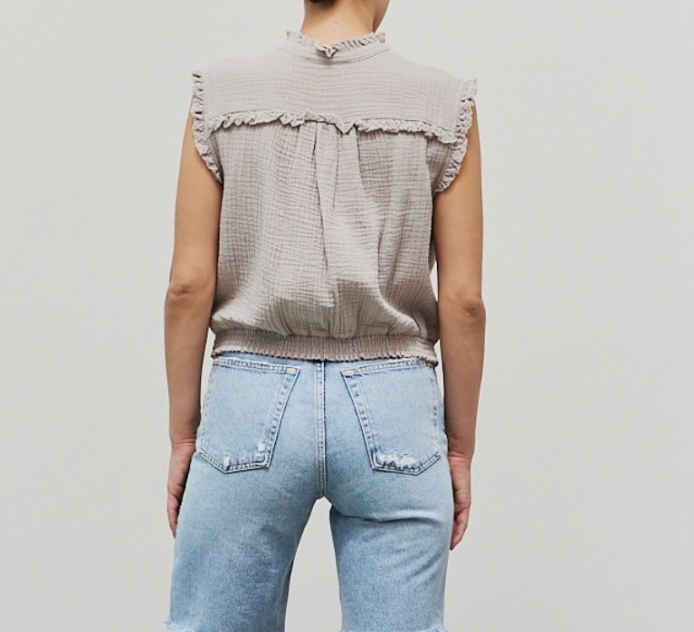 0570 The Yoke Blouse