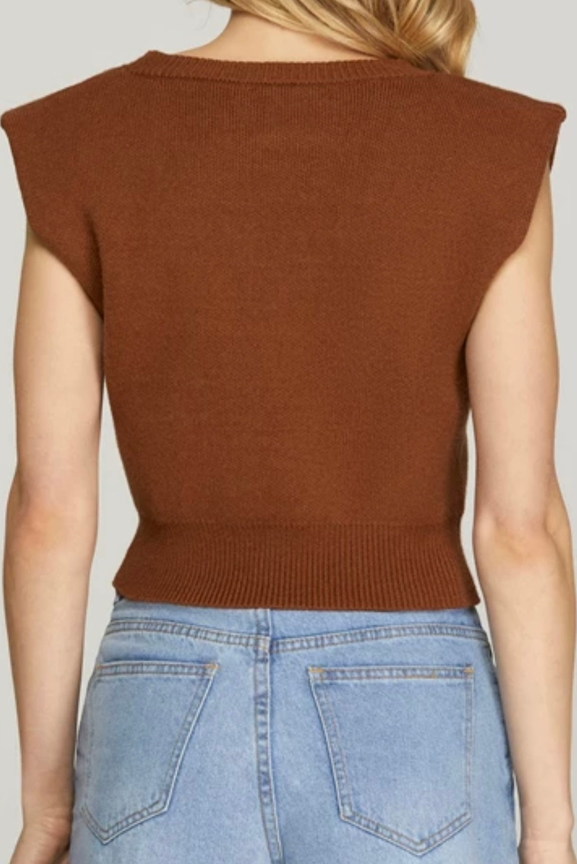 1519 Sleeveless Top
