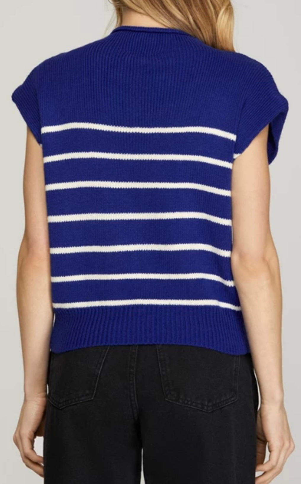1523 Mock Neck Top