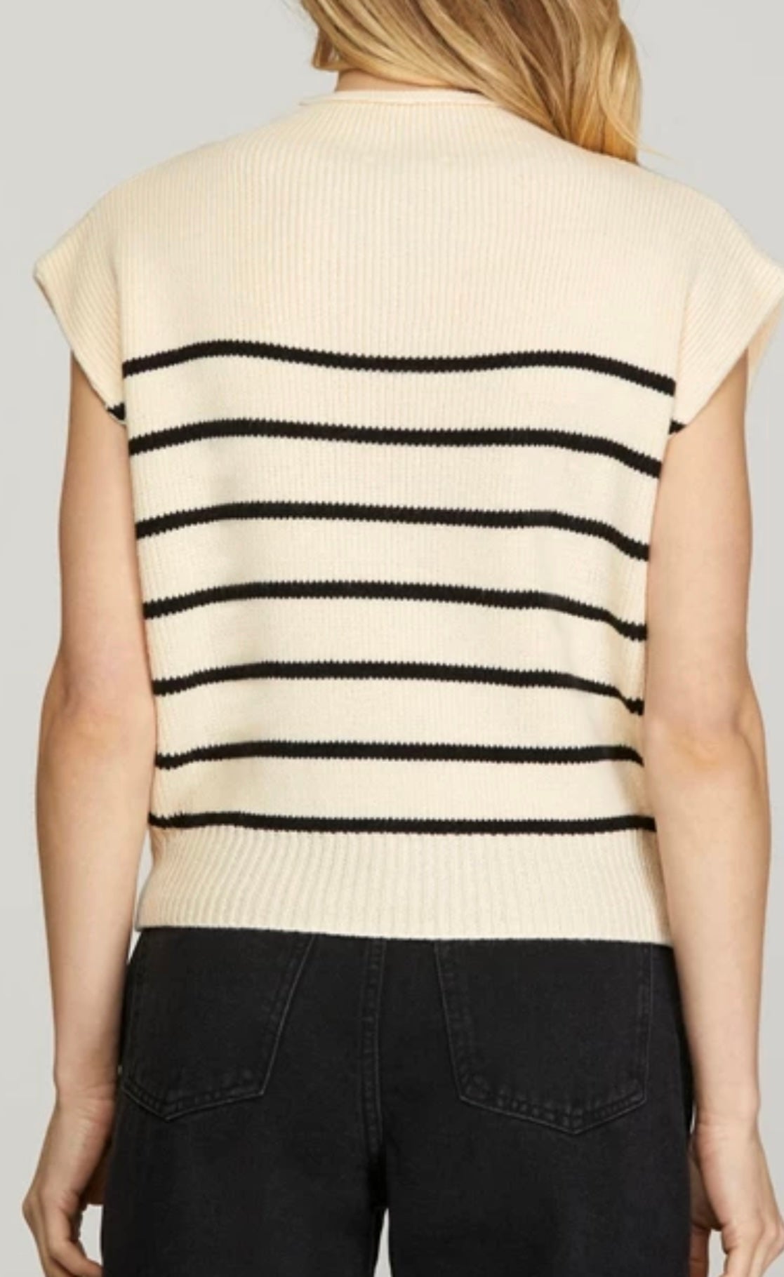 1523 Mock Neck Top