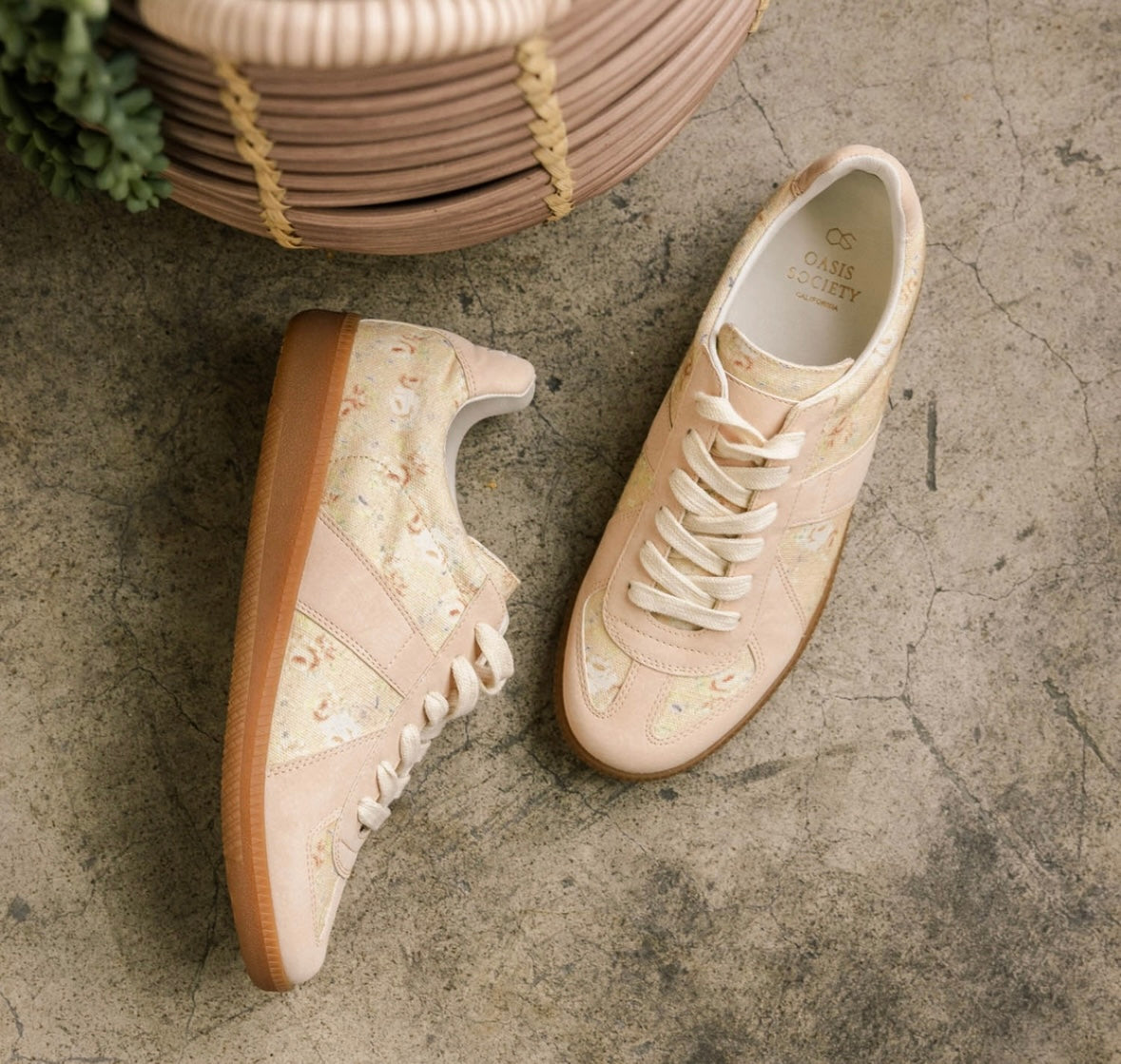 1568 The Noelle Sneaker