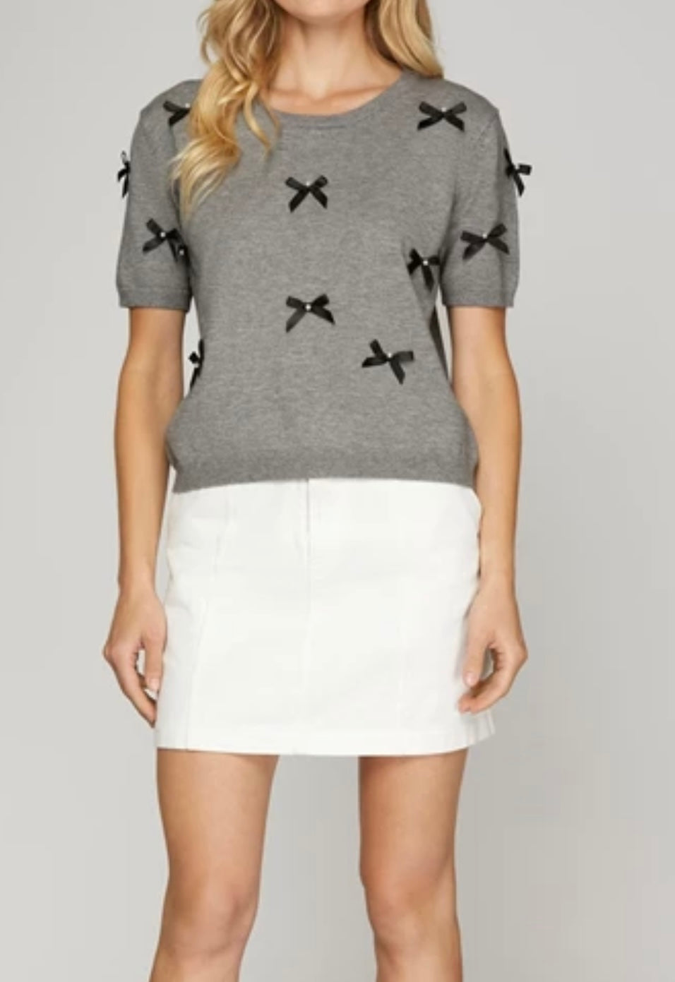1556 Sweater with Bows