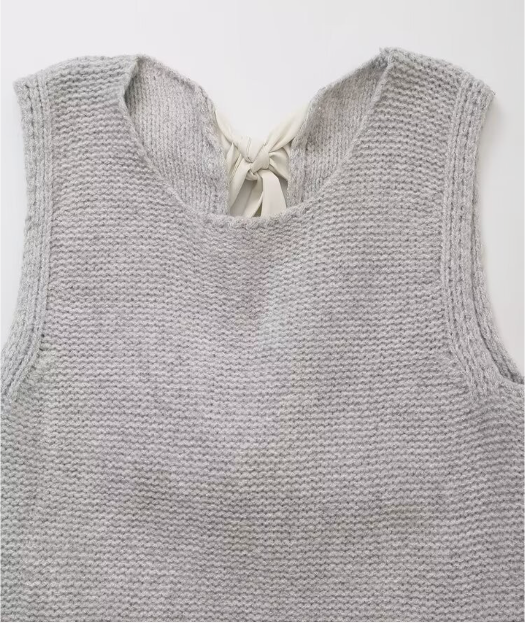 1867 Fitted Sweater Vest