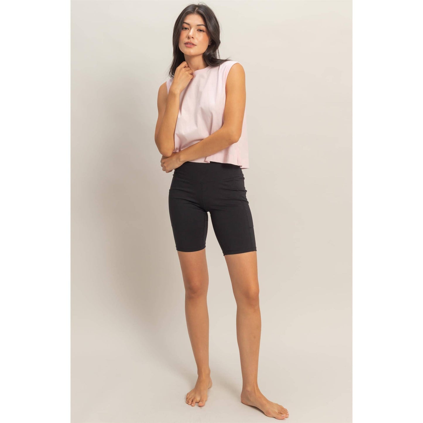 2058 Sleeveless Crew Neck Top With Back Pleats