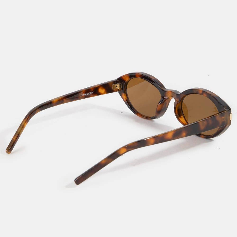 2023 Metallic Accent Oval Tortoise Sunglasses Set