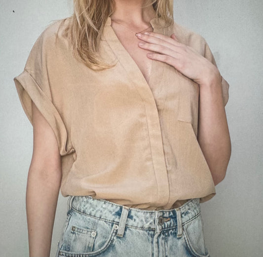 1395 Cuffed Short Sleeve Top
