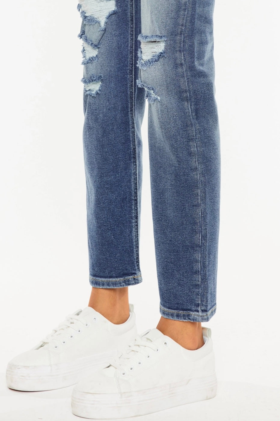 1554 Kancan Slim Straight Jean