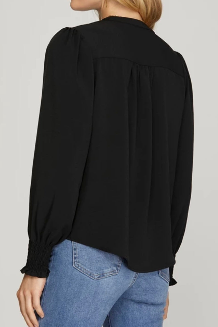 1576 V-Neck Long Sleeve Top