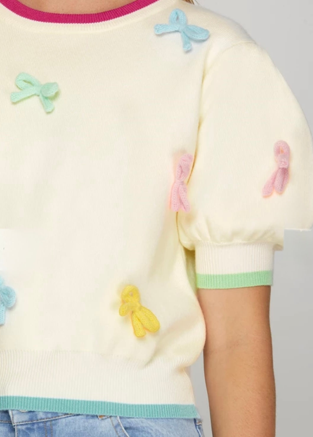 1636 Sweater Top W/ Bow Knot