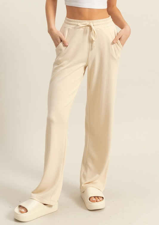 1672 Straight Cut Pant