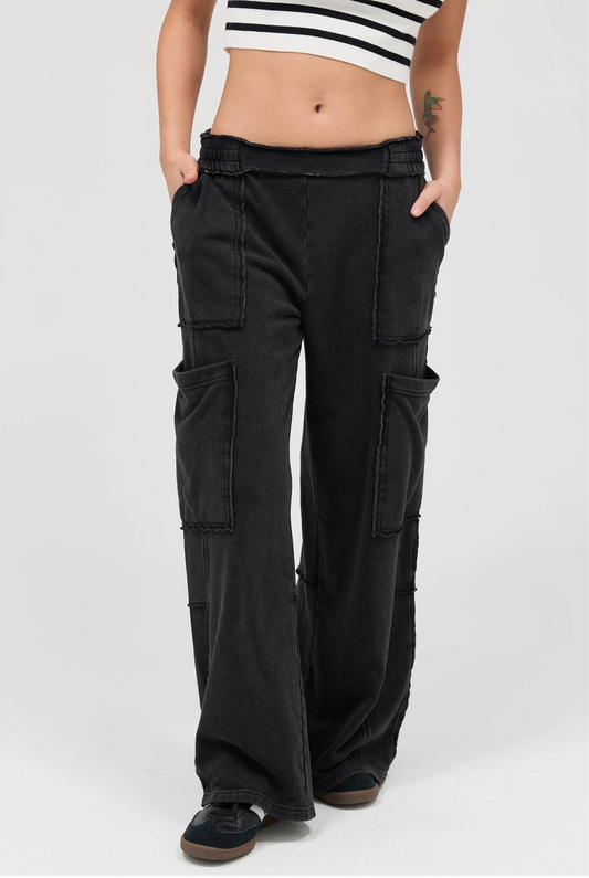 1924 Wide Leg Cargo Pants