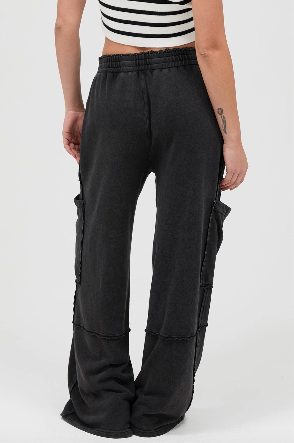 1924 Wide Leg Cargo Pants