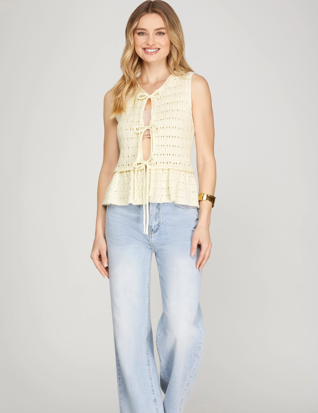 2161 Sleeveless Front Tie Sweater Vest