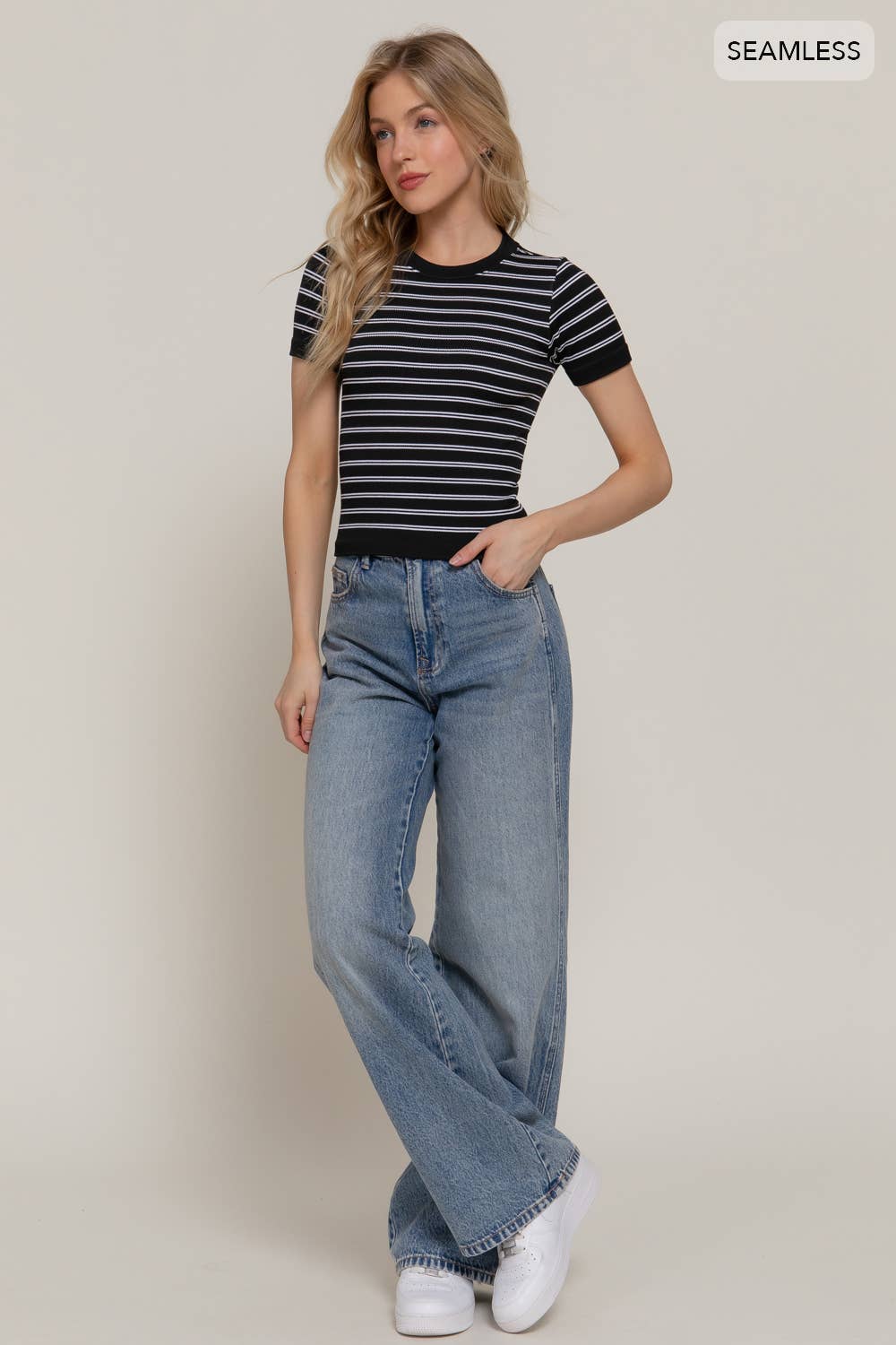 2140 Short Sleeve Crew Neck Striped Seamless Top